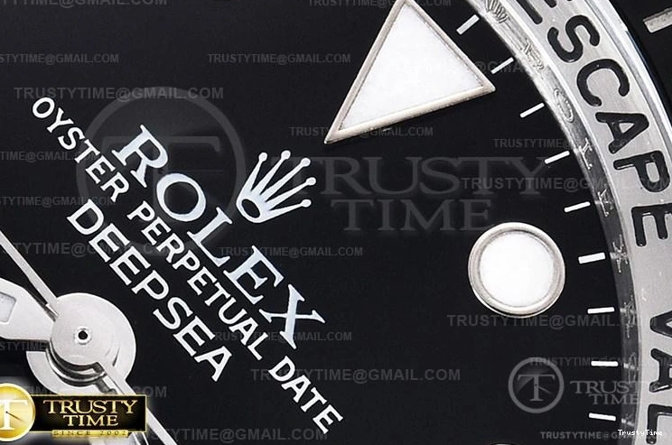 0122 ROLSD093 – Deep Sea Dweller Black Contemporary 1015